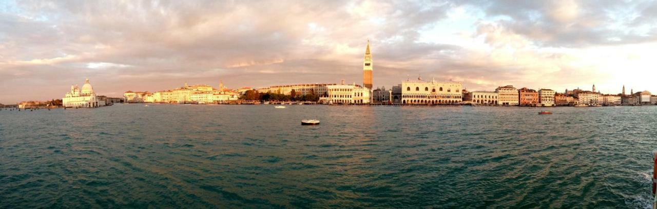 Ca Lezze Bell'Appartamento Nel Cuore Di Venezia 외부 사진